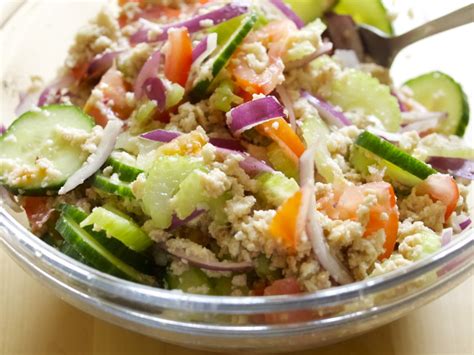 Tuscan bread salad - Friendly NettleFriendly Nettle