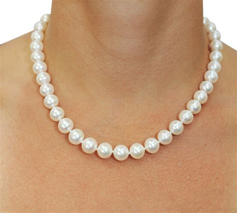 14K Gold White Freshwater Cultured Pearl Necklace, 18 Inch Princess Length - Visuall.co