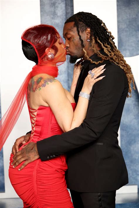 Cardi B and Offset Kiss on the Vanity Fair Oscar Party Red Carpet ...