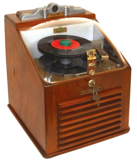 Music, record player, Ristaucrat 45 rpm automatic, oak, : Lot 1108 | Jukebox, Record player, Music