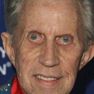 Porter Wagoner - Net Worth 2024, Age, Height, Bio, Birthday, Wiki | Celebrity Birthdays