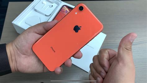 iPhone XR Coral - Unboxing & First Look! - YouTube