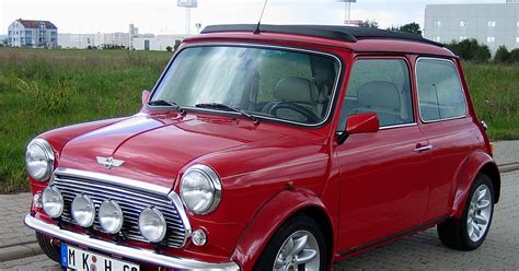 The Motoring World: Original Mini and Mini Metro now becoming rare.