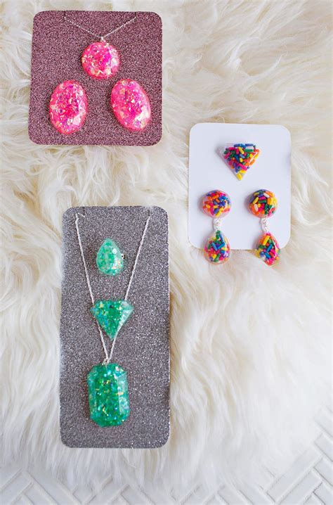 DIY Epoxy Resin Jewelry - A Beautiful Mess