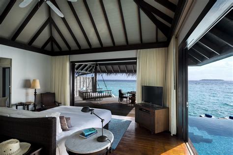 Top 17 luxury resorts in the Maldives - Luxuryhoteldeals.travel