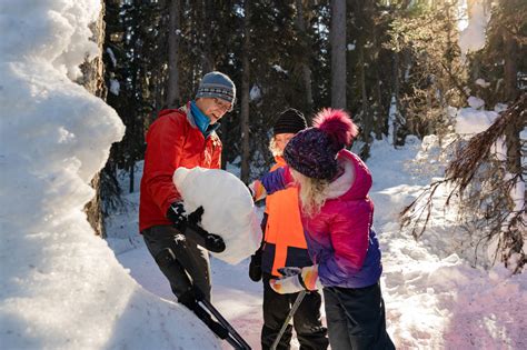 Best Places for Snowshoeing in Banff National Park & Lake Louise