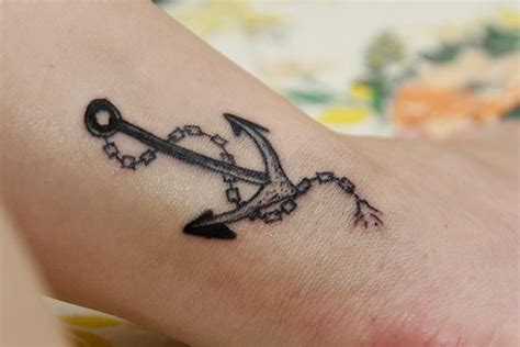 Dotwork Anchor With Chain Tattoo Design For Sleeve | Tattoo designs, Chain tattoo, Tattoos