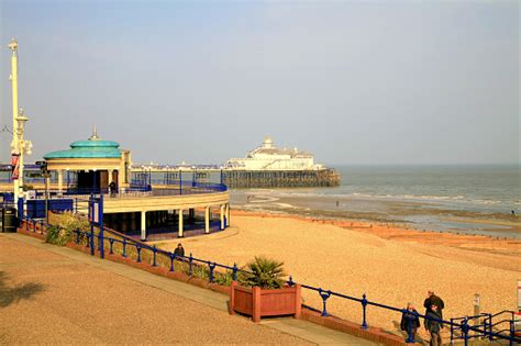 Eastbourne Attractions Stock Photo - Download Image Now - Amphitheater ...