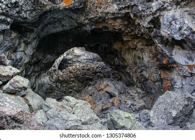 Indian Tunnel Cave Craters Moon National Stock Photo 1305374806 | Shutterstock