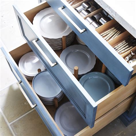 Stop the Clutter With These Top-Tested Kitchen Drawer Organizers ...