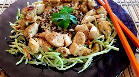 Honey Garlic Chicken & Broccoli Slaw | Honey garlic chicken, Broccoli ...