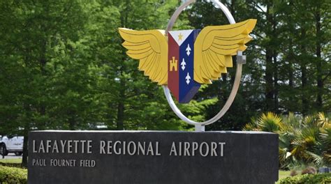 FAA awards funding to Lafayette Regional Airport