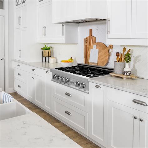 ZLINE 36" Gas Rangetop in Stainless Steel | ZLINE Kitchen and Bath