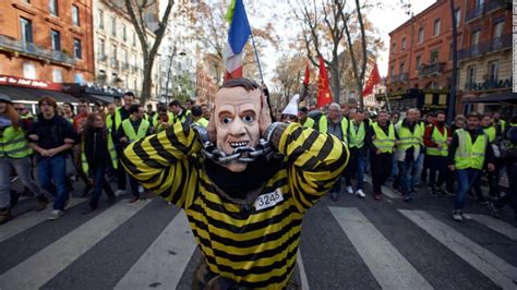 France's 'yellow vest' protesters detained and tear-gassed | Live Watch News