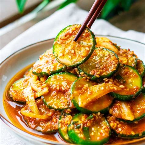 Easy Korean Cucumber Salad (Oi Muchim) | Cookerru