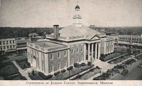 Courthouse of Jackson County Independence, MO Postcard