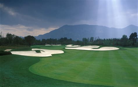 Lakeview Golf Club - Faldo Design