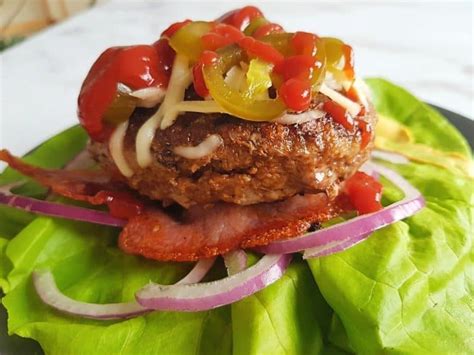 Spicy beef burger - Hint of Healthy