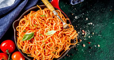 Easy Homemade Vegetable Spaghetti Sauce Recipe – Alex Larson Nutrition