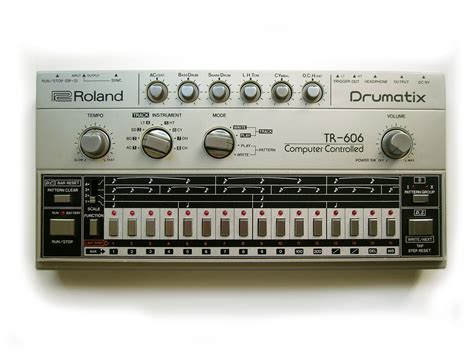 Roland TR-606 - Wikipedia