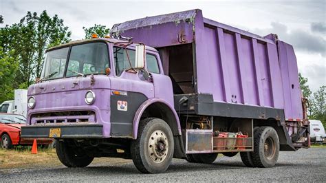 "Old Purple" Ford C-Series - GarWood LP-900 Rear Load Garbage Truck - YouTube