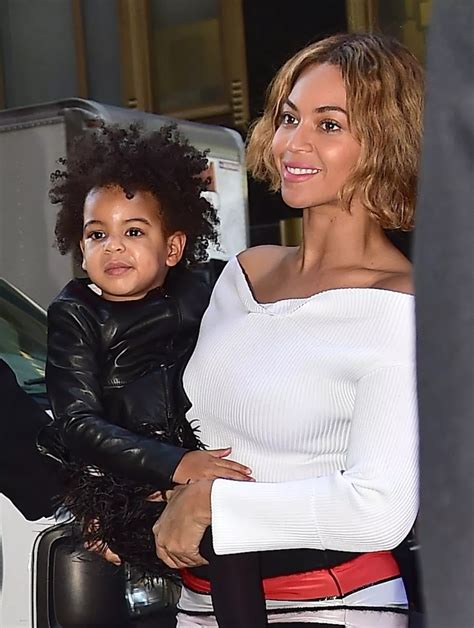 Beyonce and Blue Ivy Carter spotted out in New York - Mirror Online