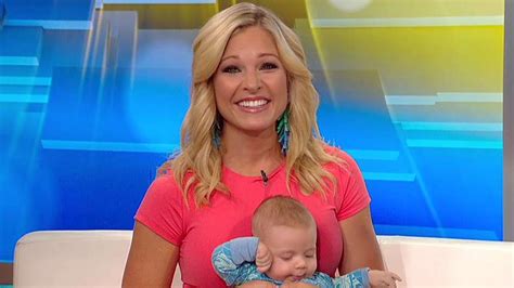 Anna Kooiman: I fly solo around the world with my baby – this is how I ...