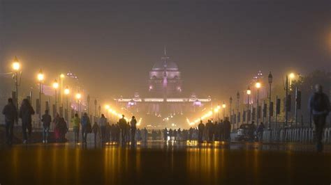 North India reels under cold wave on Christmas, dense fog disrupts over 80 flights at Delhi ...