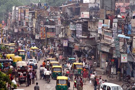 A busy street in New Delhi, India : r/UrbanHell