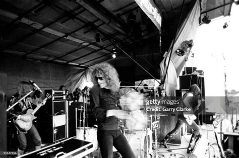 Photo of MOTT THE HOOPLE and Ian HUNTER and Mick RALPHS and Pete... News Photo - Getty Images