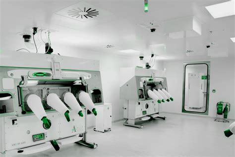 Pharmaceutical Cleanroom Components