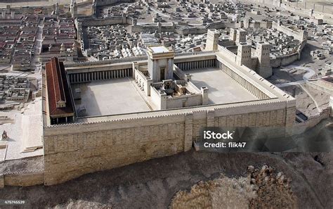 Ancient Jerusalem And Second Temple Stock Photo - Download Image Now ...