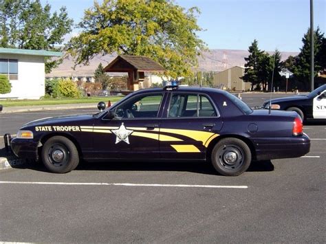 Oregon State Police State Trooper Ford CVPI | State police, Classic ...