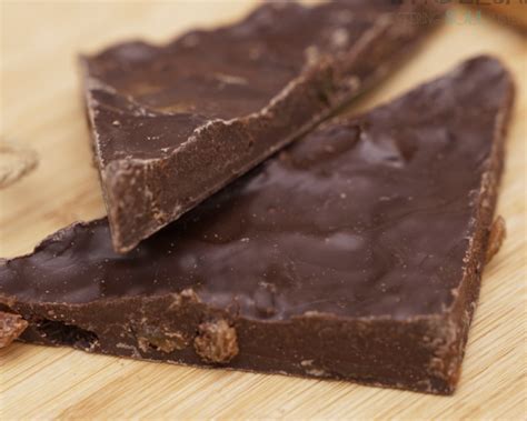 Rum & Raisin Dark Chocolate Bark Vegan - Soul Food Market