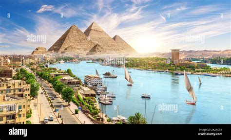 Egypt pyramids aerial hi-res stock photography and images - Alamy