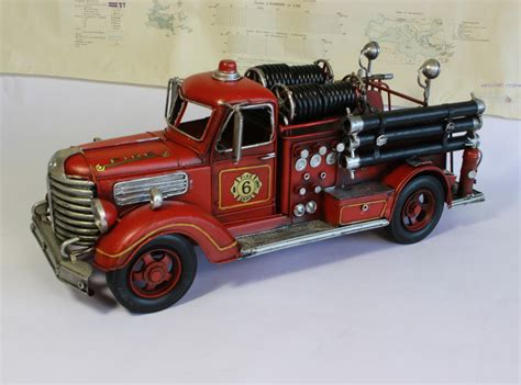 Vintage Fire Truck Model - Fire Engine - Retro Toy Fire Fighter - Amer – The Dutch home