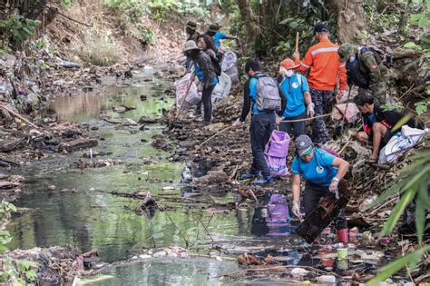 Ilog Saran, nilinis bilang bahagi ng ‘Battle for Manila Bay’ cleanup activity | Los Baños Times