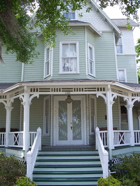 25 Victorian Exterior Design Ideas - Decoration Love