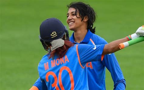 Smriti Mandhana---Indian cricket team's cute rising star