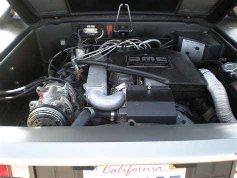 File:1982 DeLorean DMC-12 engine.JPG - Wikimedia Commons