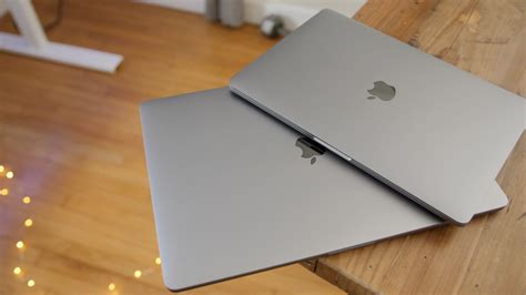 Apple, 미니 LED 화면이 장착 된 14.1 인치 MacBook Pro