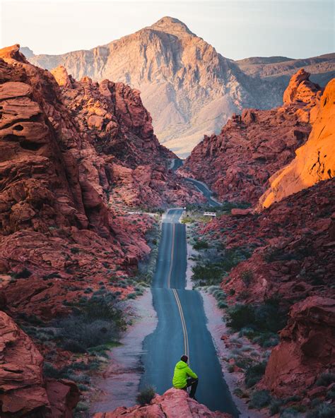 Exploring the Valley of Fire State Park for Sunrise - Elite Jetsetter