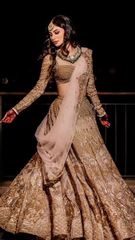 Mouni Roy Hottest & Trendy Engagement Lehenga Designs | Trendy Lehenga ...