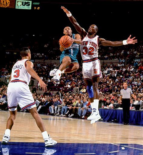 Classic Photos of Muggsy Bogues | Nba, Sports, Basketball legends