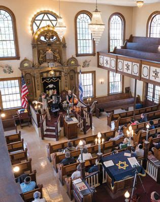 A Historic Synagogue Embraces Diversity