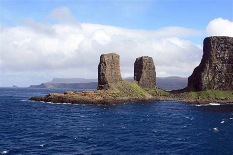 Kerguelen Islands - The most isolated place in the world - It is inhabited by people, penguins ...