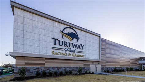 Turfway Park reopens after Churchill Downs' $226 million renovation ...