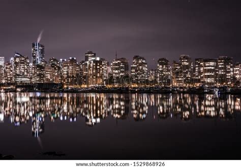 Vancouver Skyline Night Stock Photo 1529868926 | Shutterstock