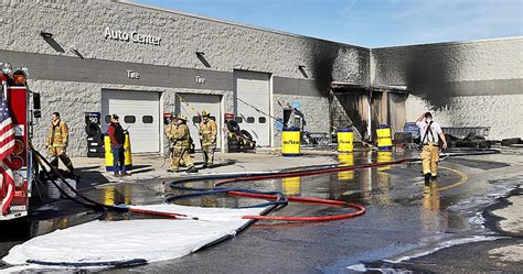 Walmart Evacuated While Firefighters Put Out Fire At Auto Service Center – The Harrodsburg Herald