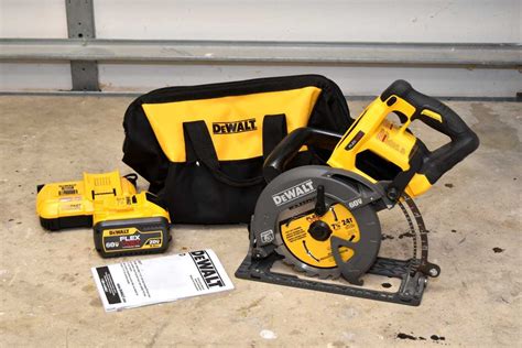 Exploring the Inner Workings of a Dewalt Worm Drive Circular Saw: Parts ...